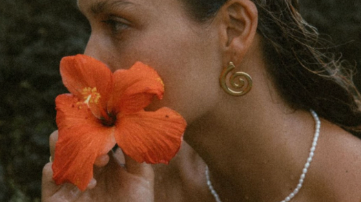 How to Romanticize Your Next Vacation (Eletros Style)